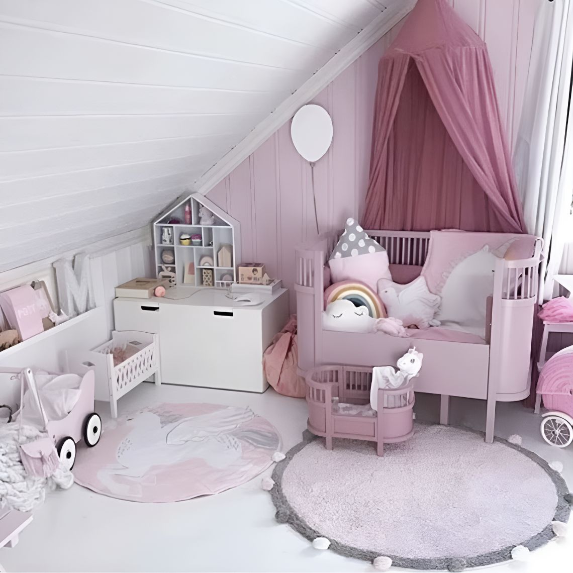 Vue rapprochée du tapis Sweet Cozy montrant la texture moelleuse et antidérapante pour bébé