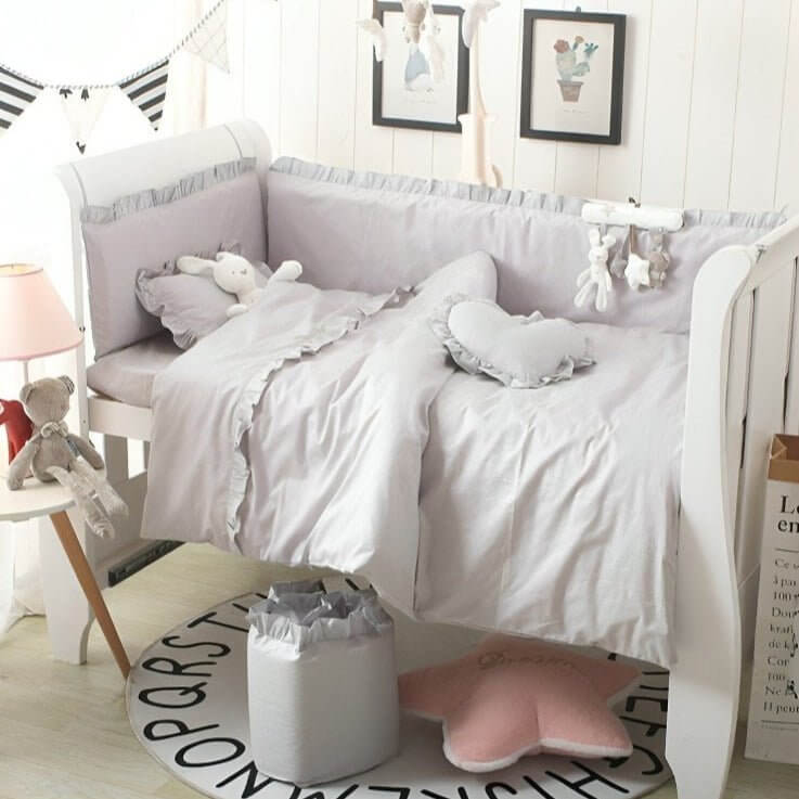 Sa couleur grise moderne s’accorde avec toutes les chambres