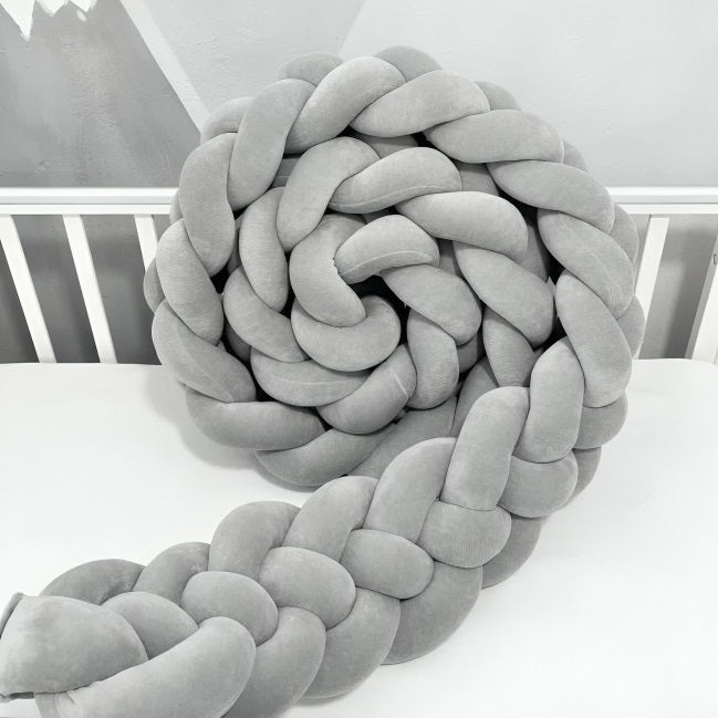 Tour de Lit Tressé - SoftGray™ devient le compagnon de voyage parfait pour votre bébé. Facile à plier et à transporter