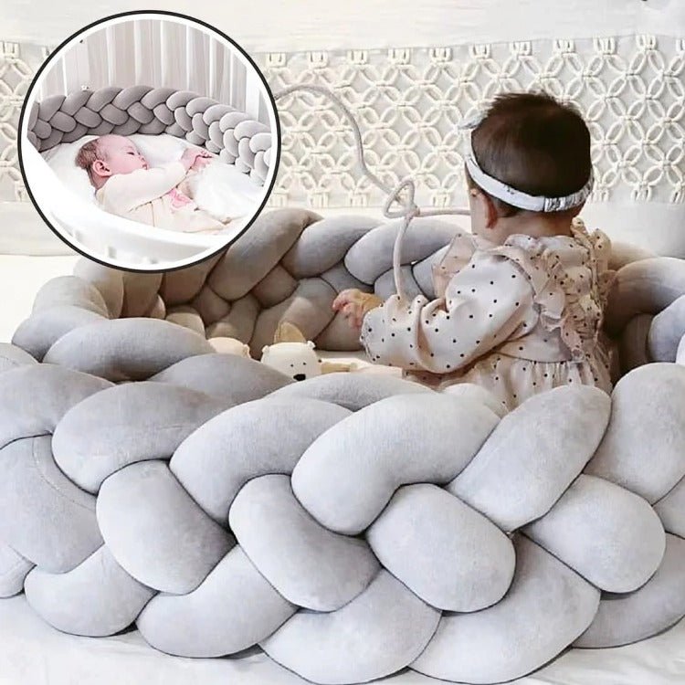Ce tour de lit protège bébé avec douceur et efficacité, tout en favorisant une meilleure circulation de l'air pour un sommeil sain et confortable.