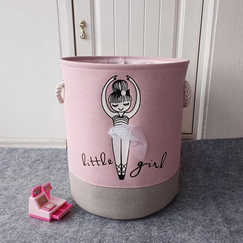 Intérieur du panier en coton montrant sa grande capacité de rangement pour jouets et peluches