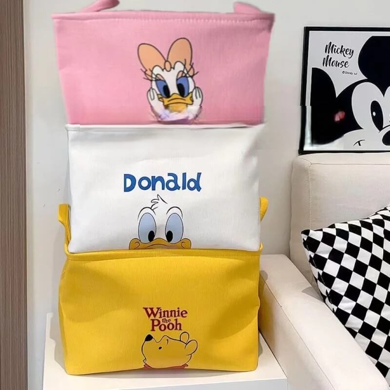 Set de trois boîtes de rangement Disney empilées pour chambre d’enfant