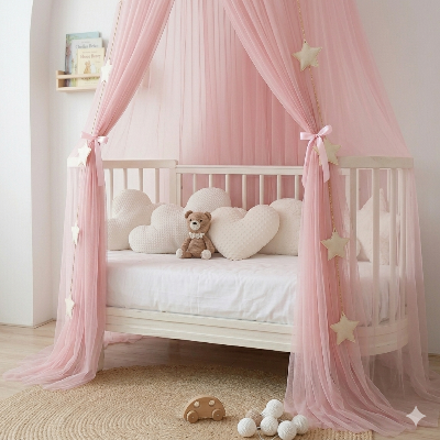Ciel-de-Lit-Bebe-Pink-Dream™ en dôme suspendu décoratif pour chambre bébé, style étoilé doux et élégant"