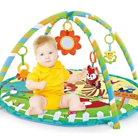 Tapis d'Éveil Bébé - Dreamy Play™ est le compagnon idéal pour stimuler en douceur les sens de votre tout-petit