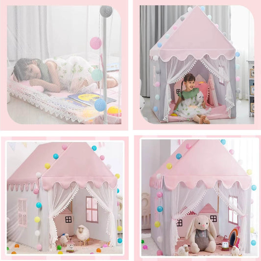 Petite fille jouant dans le Tipi Rosée Magique™, entourée de coussins moelleux et de peluches, ambiance cosy et ludique.
