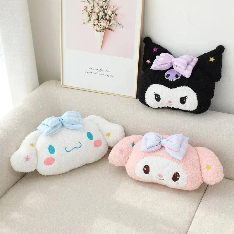 Coussins décoratifs pour enfant en forme de chat noir, lapin rose et nuage blanc avec finition moelleuse.