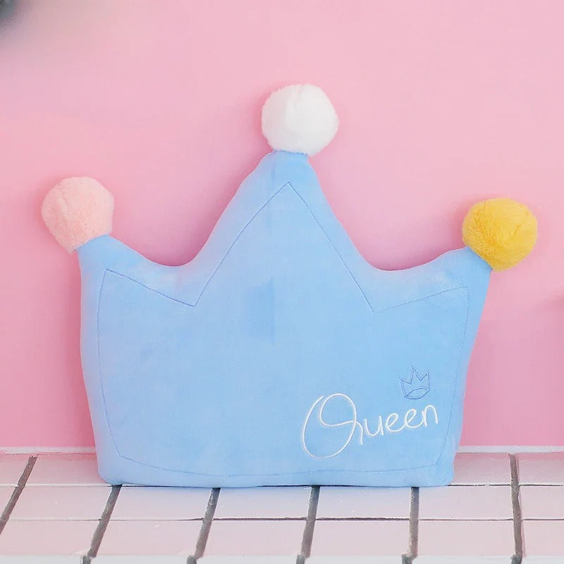 Coussin bébé en forme de couronne bleue douce et confortable pour décoration de lit bébé