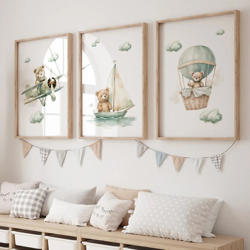 Décoration Murale Chambre Bébé – Ours Montgolfière™ flottant dans les nuages