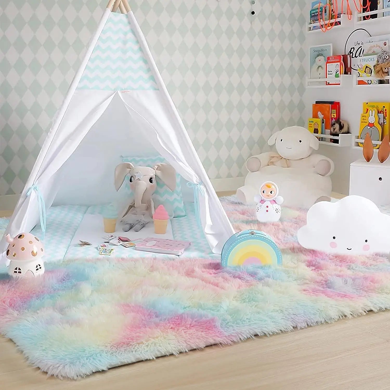 HairyRugs™ dans une chambre de bébé décorée avec goût, apportant douceur et élégance à l’espace.
