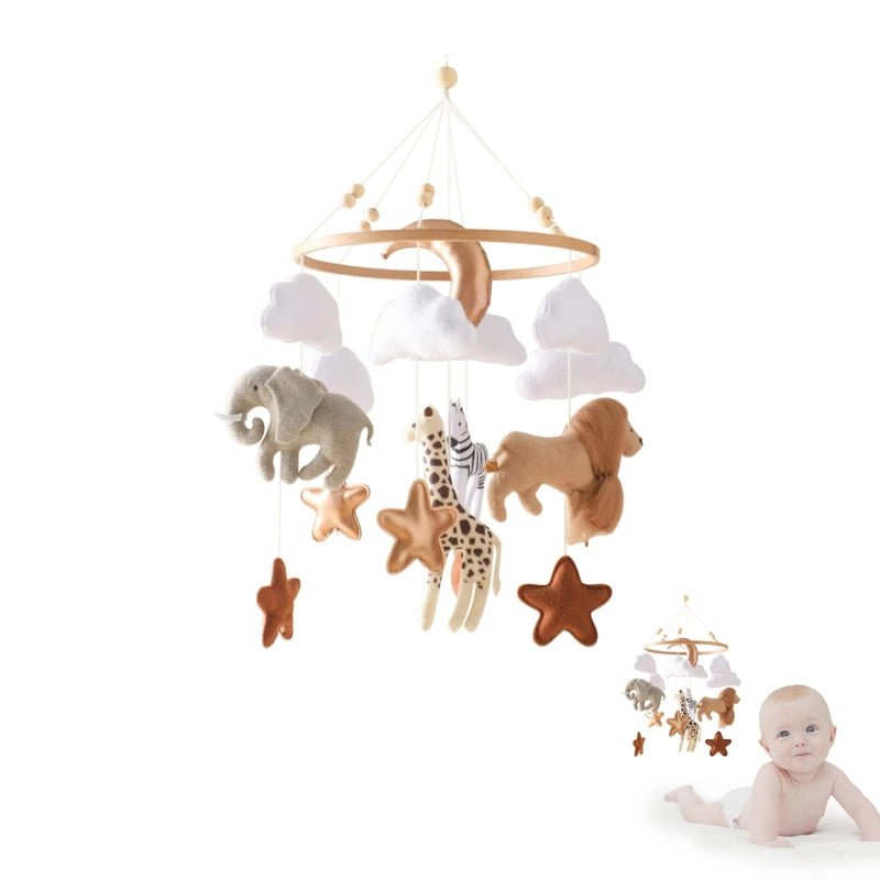 Mobile Safari accroché dans une chambre d’enfant à la décoration naturelle et chaleureuse.