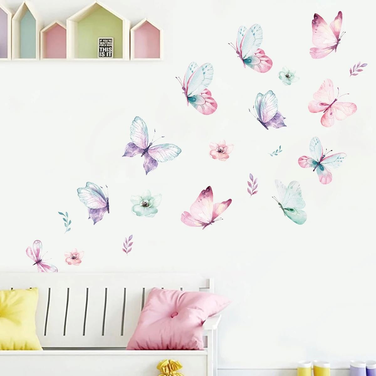 Chambre bébé décorée avec ButterfliesSticker en Vert 