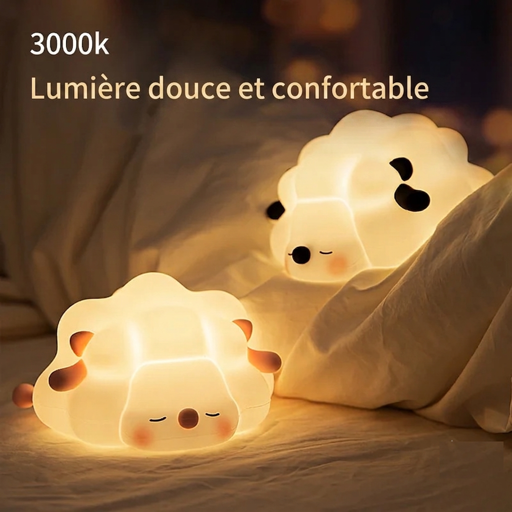 Deux veilleuses bébé BabyDream™ Sheep diffusant une lumière chaude et confortable de 3000k pour une ambiance relaxante dans la chambre."